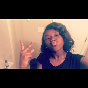 Meet your Posher, Taja